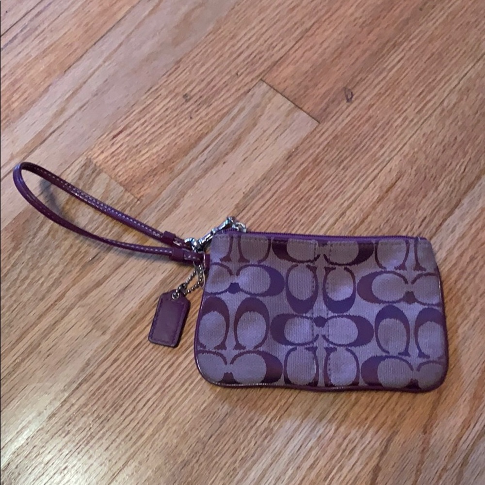 Brand new coach wristlet tag ripped off
